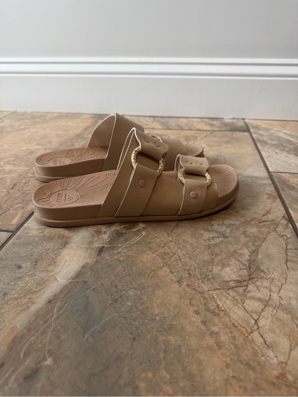Reef Women's Neutral Beige Double-Strap Vista Slide Sandals - Picture 4 of 6